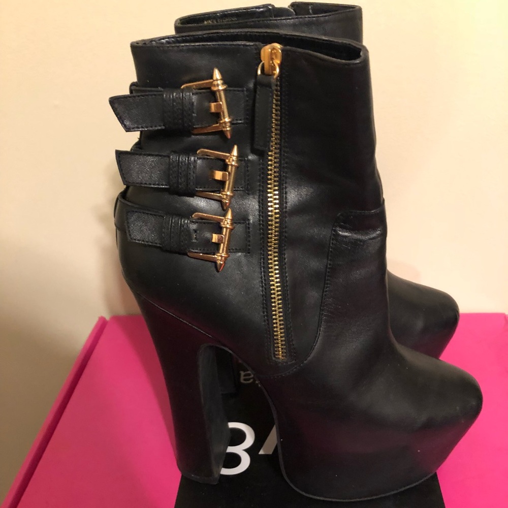 Dolce Vita Super Platforms